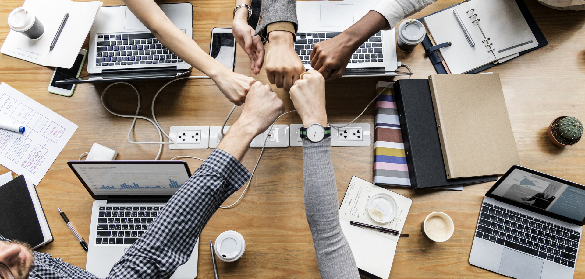 achievement-agreement-arms-bump-business-cheer-up-1433619-pxhere.com